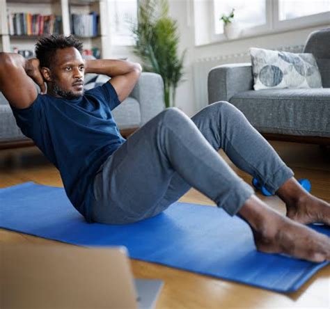 5 Effective Home Workouts to Stay Fit Without a Gym
