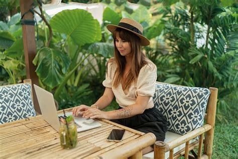 The Digital Nomad Lifestyle: How to Work Remotely While Living Well